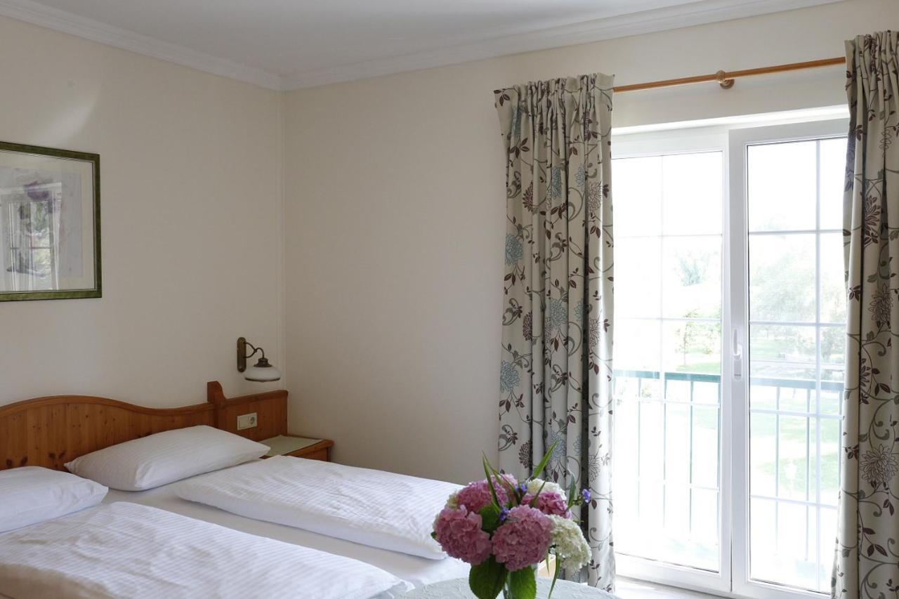 Birkenhof Gols - B & B - Wohlfuehl Hotel Mit Wochenend-Restaurant Экстерьер фото